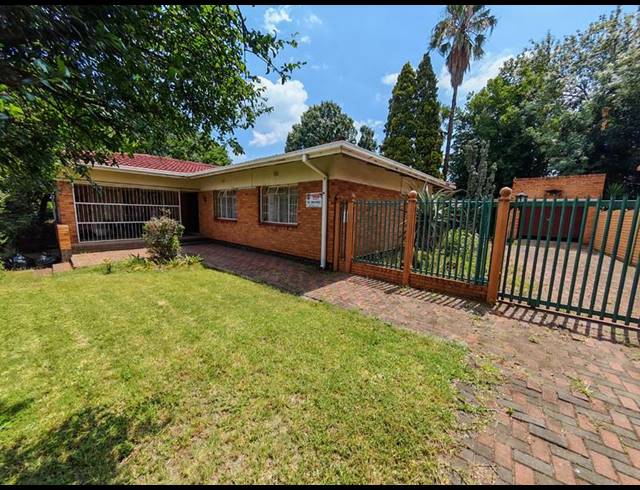3 BEDROOM HOUSE FOR SALE IN VANDERBIJLPARK SW 5